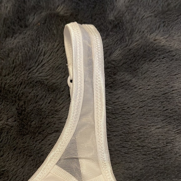 NEW - WonderBra 2483 - White - Wire Free - 36 C - Picture 5 of 14